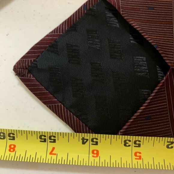 DKNY tie  - Picture 5 of 5